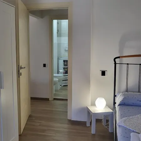 아파트 A Casa Di Anna E Mario *